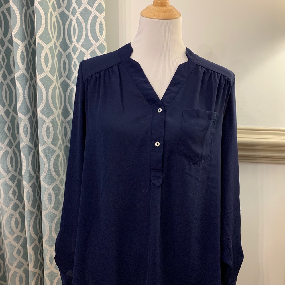 Navy blue top